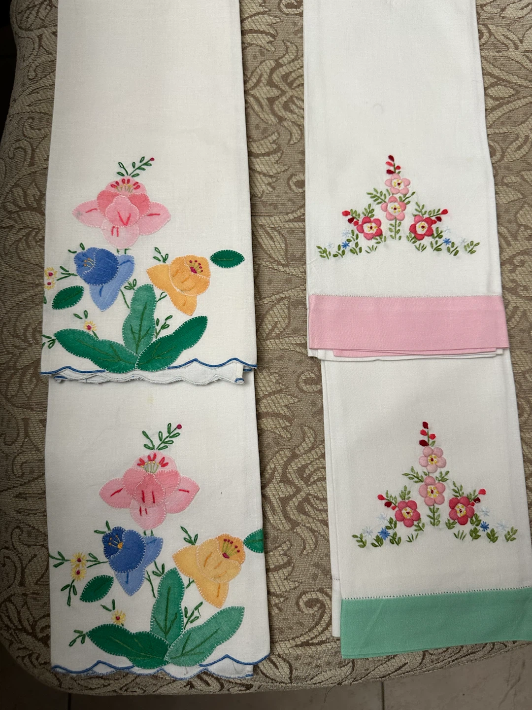 Set of 4 VTG Hand-Embroidered & Appliqué Guest Towels - Unused - photo 3