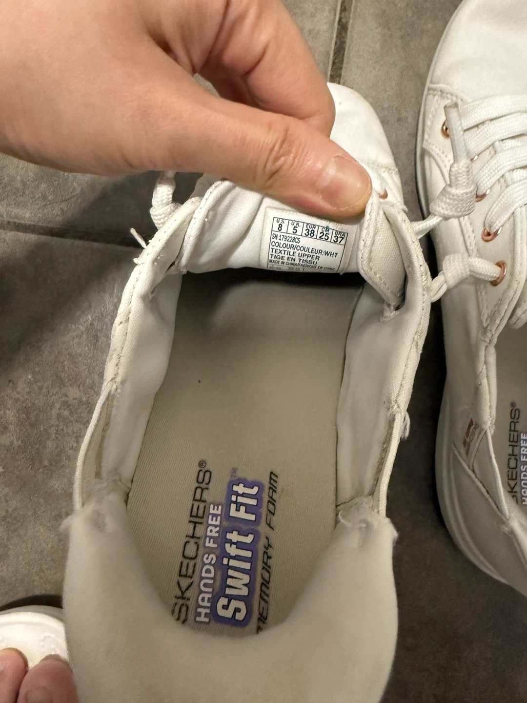 White Skechers Swift Fit Women's Sneakers Size 8 - photo 3