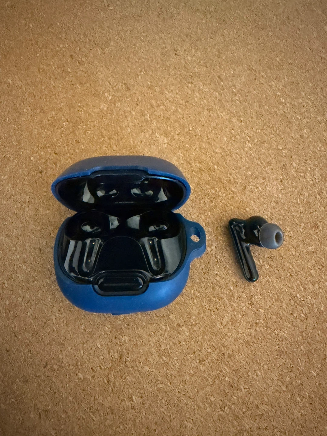 Anker soundcore Liberty 4 NC Earbuds - only with right earbud
