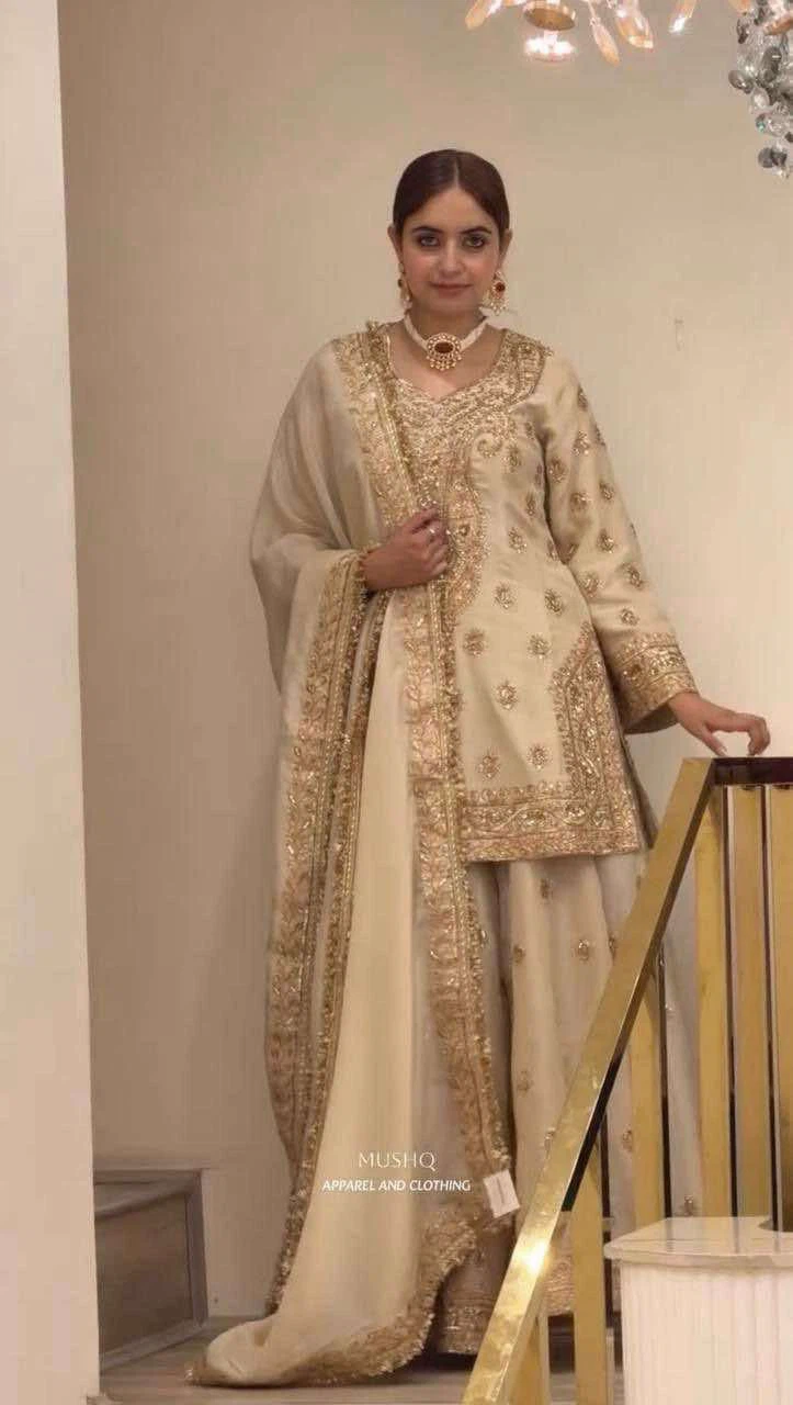 Women's Embroidered Kurti with Shalwar Kameez Dupatta Set - photo 4