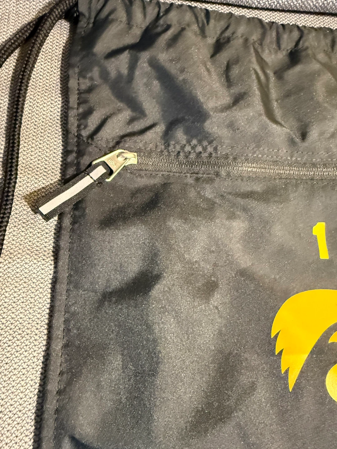 Nike Iowa Hawkeyes Drawstring Bag - photo 5