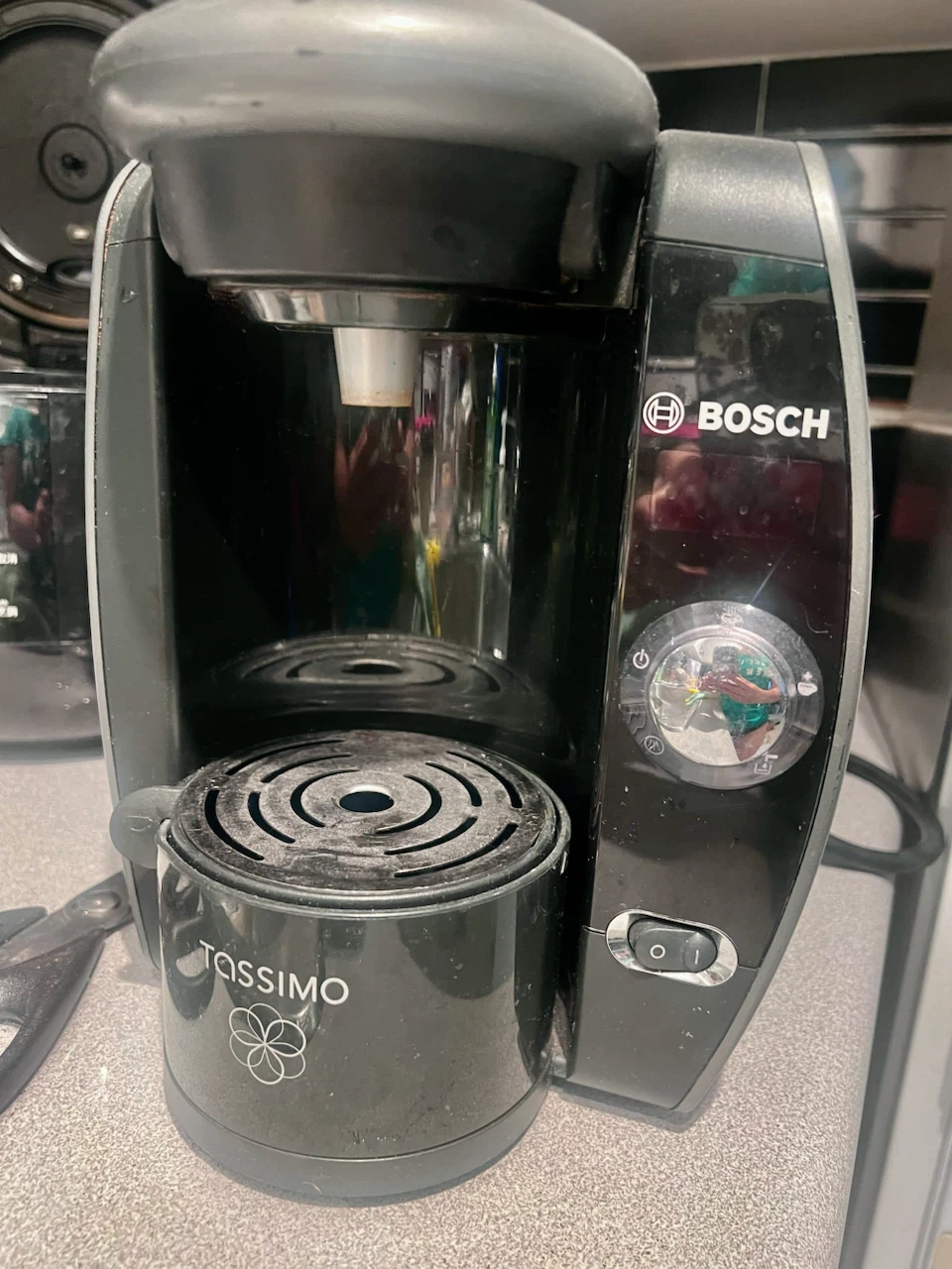 Bosch Tassimo T65 Coffee Brewer+ free coffee pods - photo 5