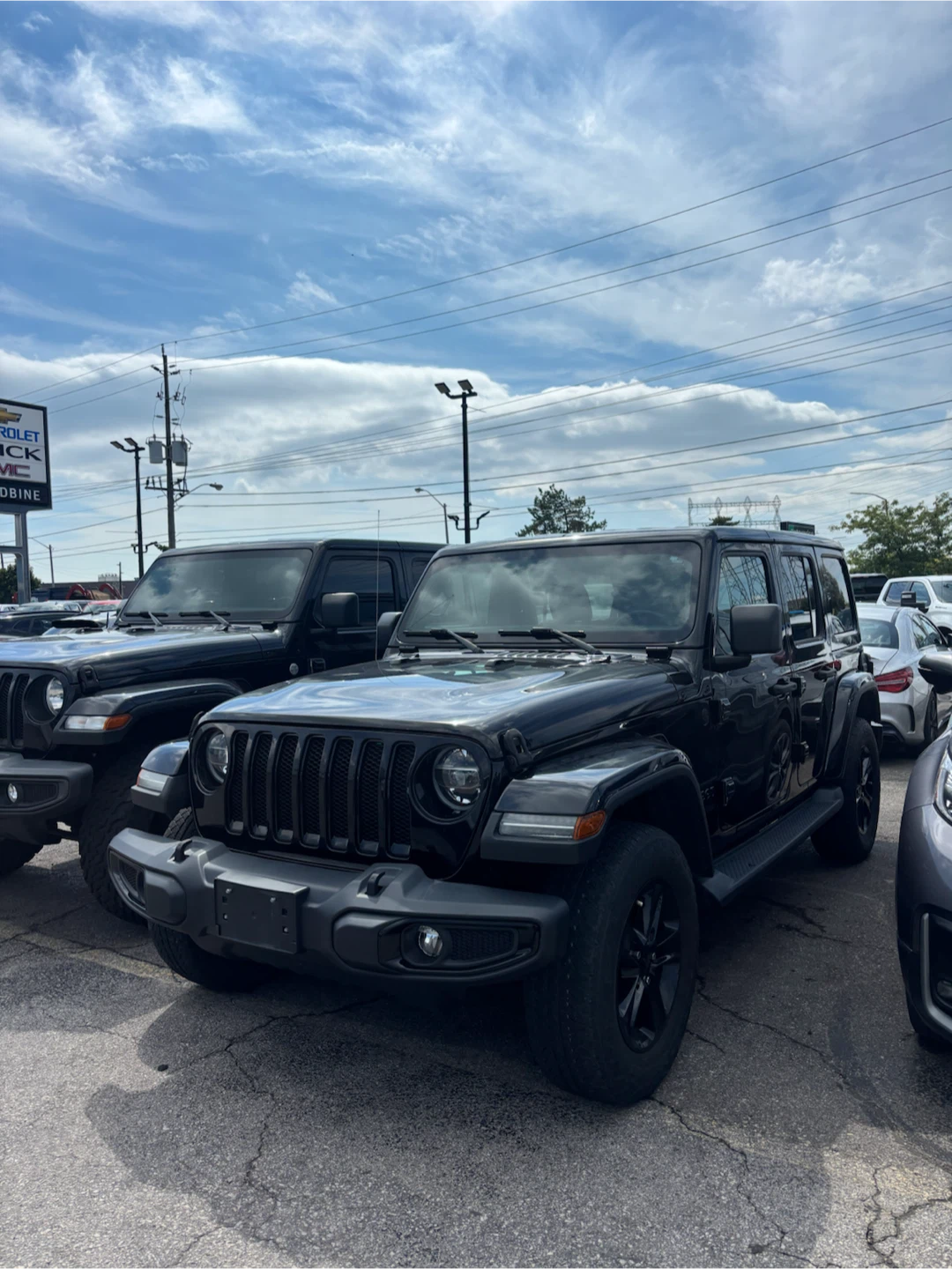 2021 Jeep wrangler - photo 2
