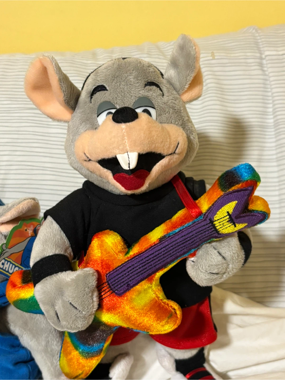 2 vintage Chuck e cheese plush NWT - photo 2