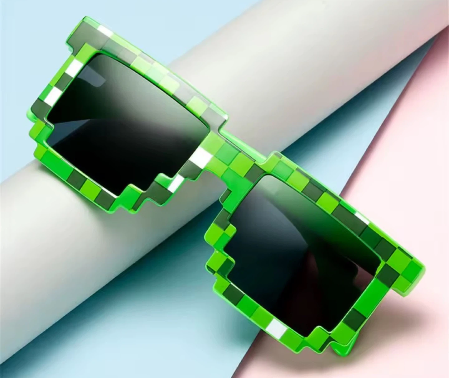Brand New MINECRAFT Creeper Style Kids Sunglasses  $5