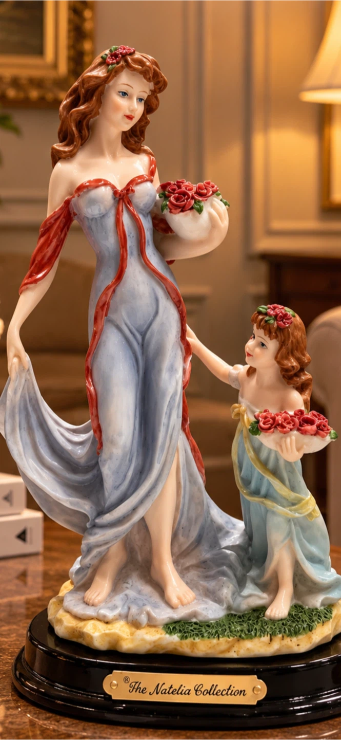 The Natalia Collection Mother and Daughter Figurine - photo 2