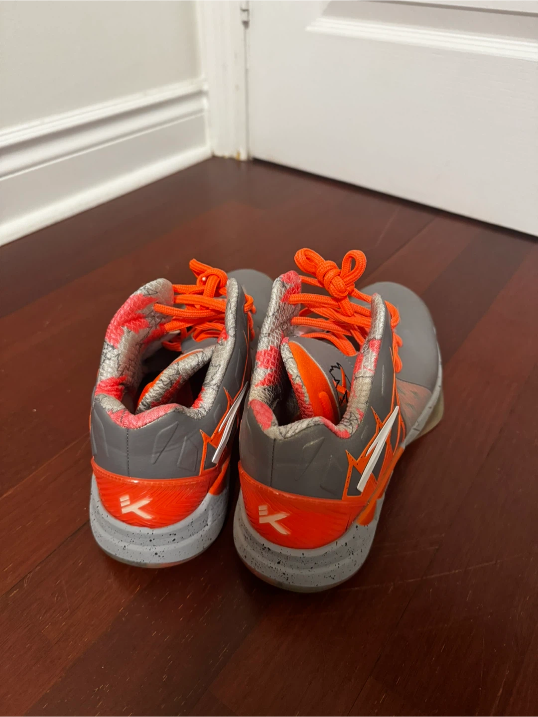 Anta Basketball Shoes Grey and Orange Size 10.5 - photo 2