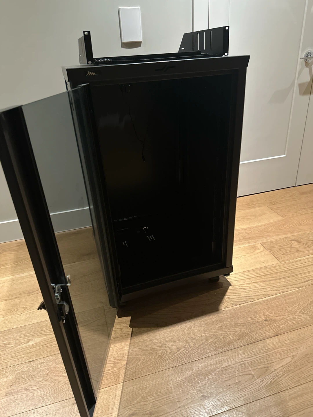 Middle Atlantic Server Rack Cabinet - photo 2