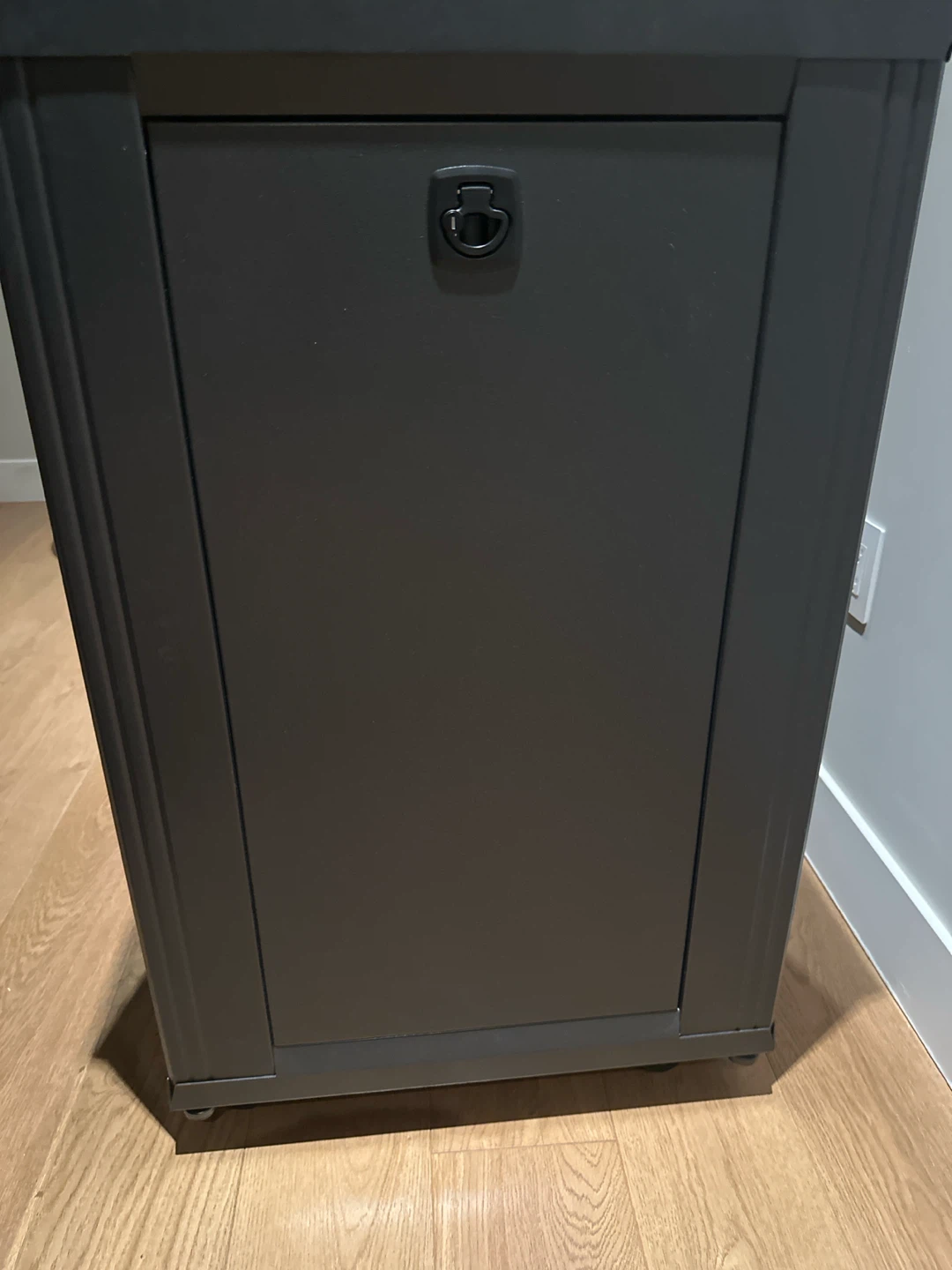 Middle Atlantic Server Rack Cabinet - photo 4