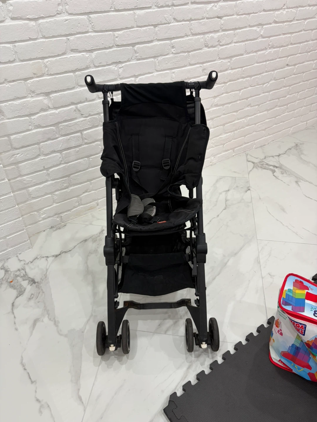 gb Pockit Stroller Black - photo 5