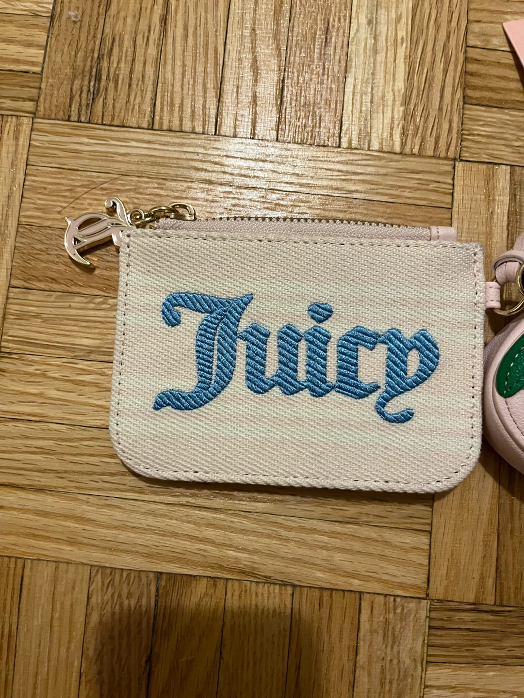 Juicy Couture Strawberry Wallet & Keychain Set – New - photo 2