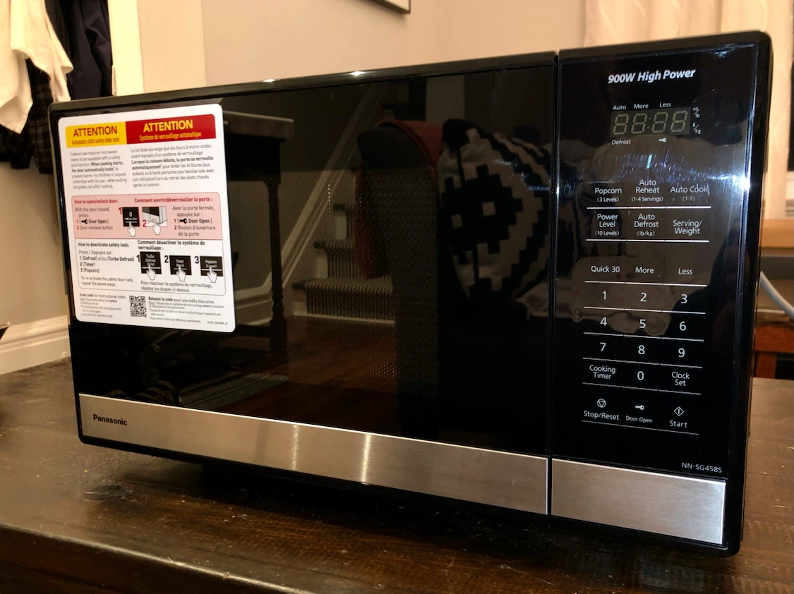 Panasonic Microwave Oven (model NN-SG458S) - photo 3