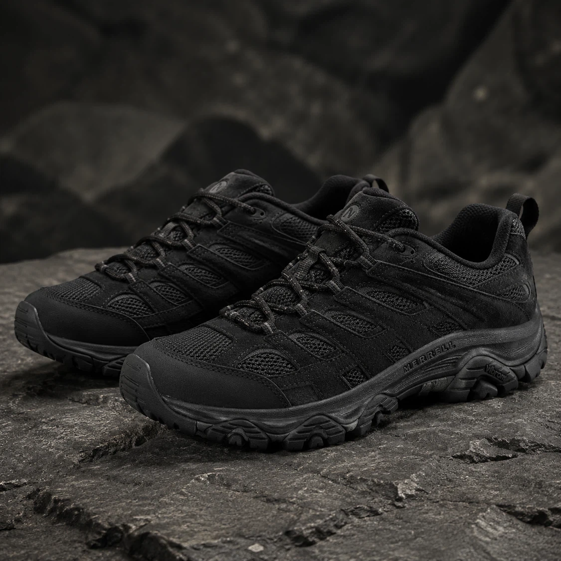 New Merrell Moab 3 Black Night Hiking Shoes – Men’s 10