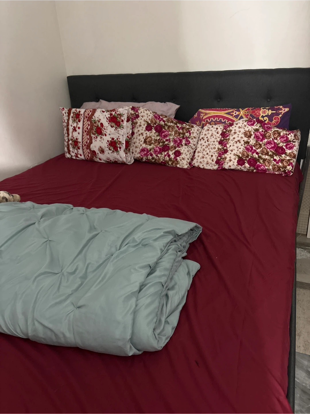 Grey Button-Tufted Upholstered Headboard - photo 4