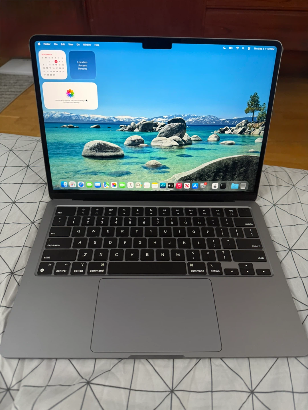 Apple MacBook Air M2 13.6-inch - photo 2