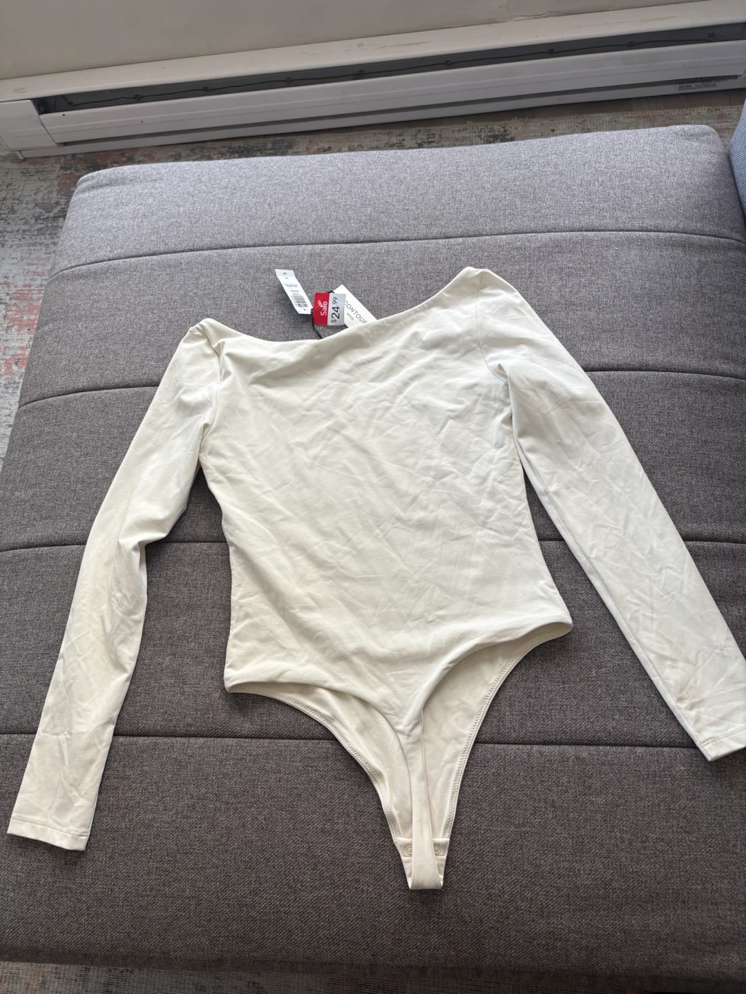 New with tags Aritzia Contour Long Sleeve Bodysuit - photo 4