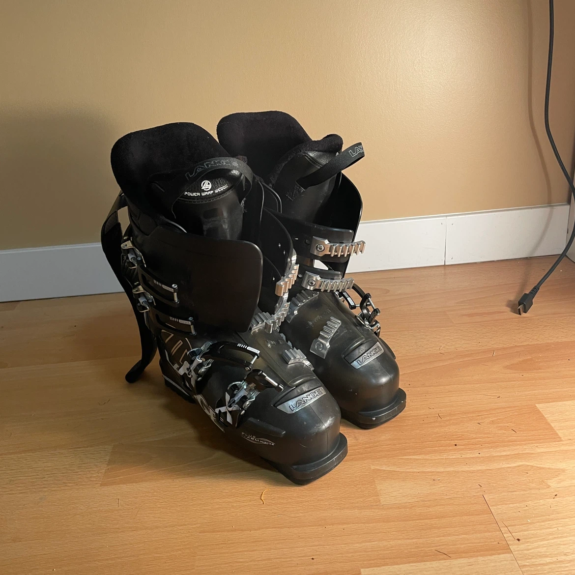 Lange Ski Boots Like New