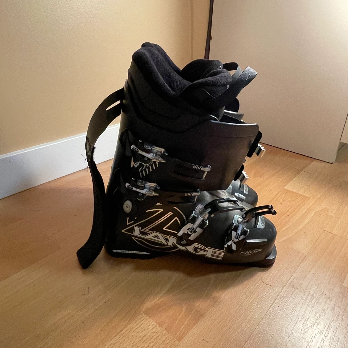Lange Ski Boots Like New - photo 3