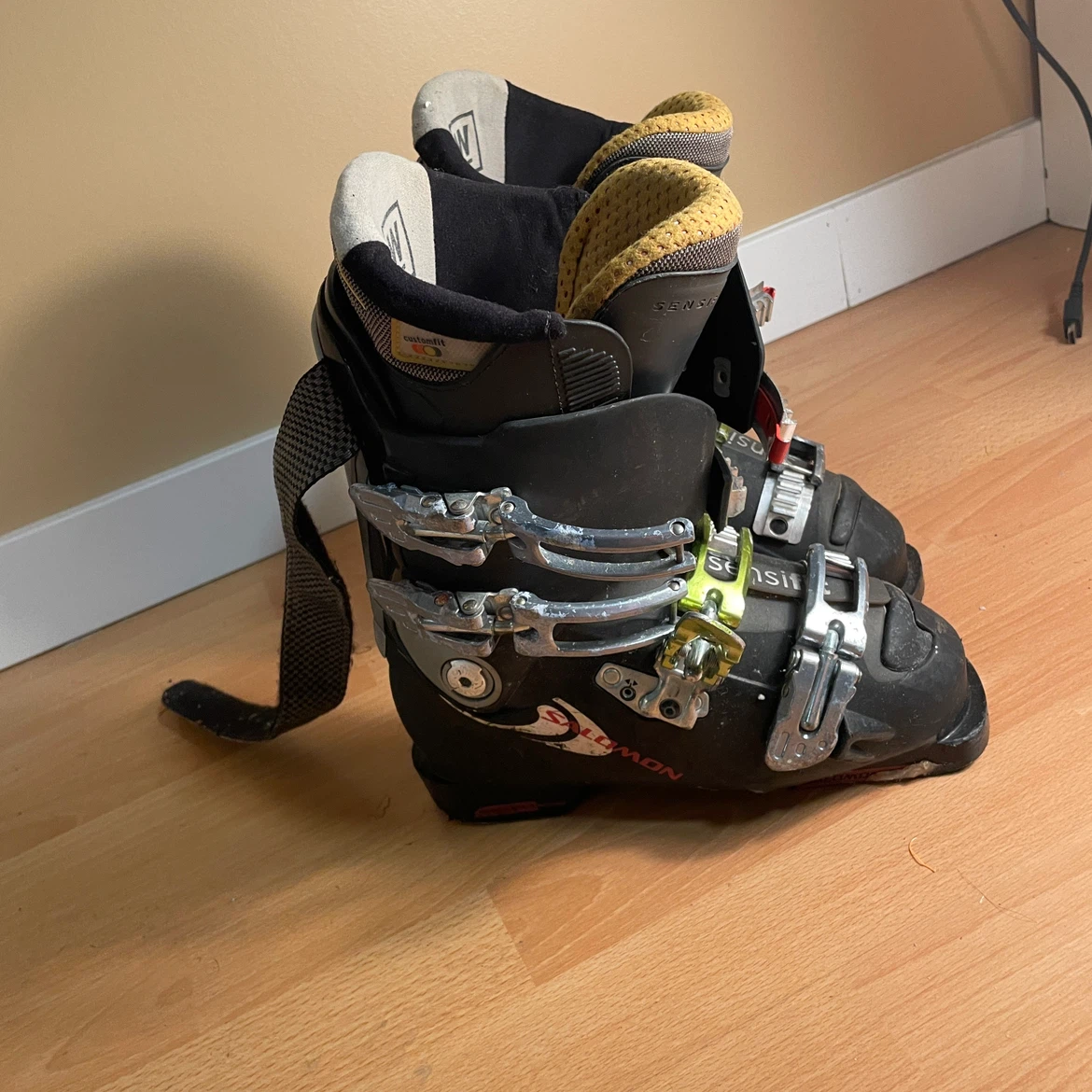Salomon Ski Boots - photo 2