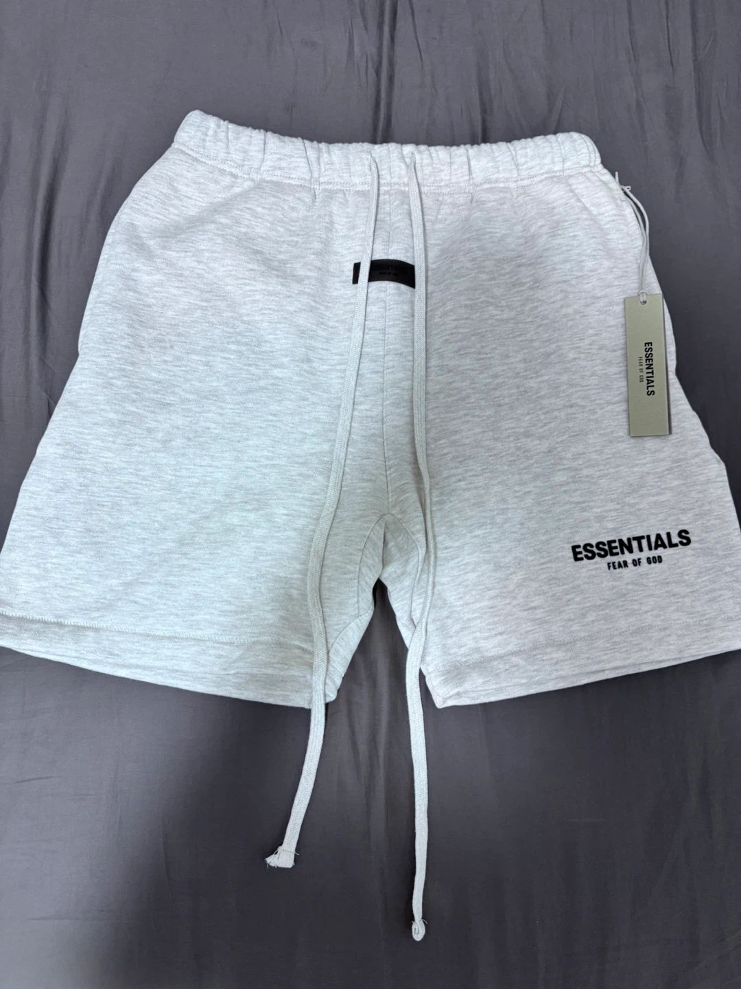 Light Oatmeal Essentials FEAR OF GOD Short - Size M