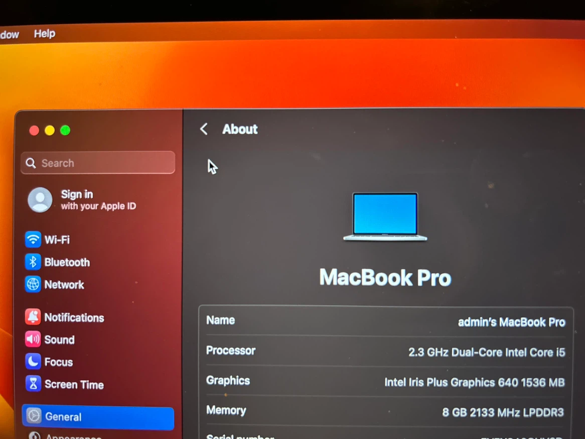 Apple MacBook Pro 13-inch - photo 3