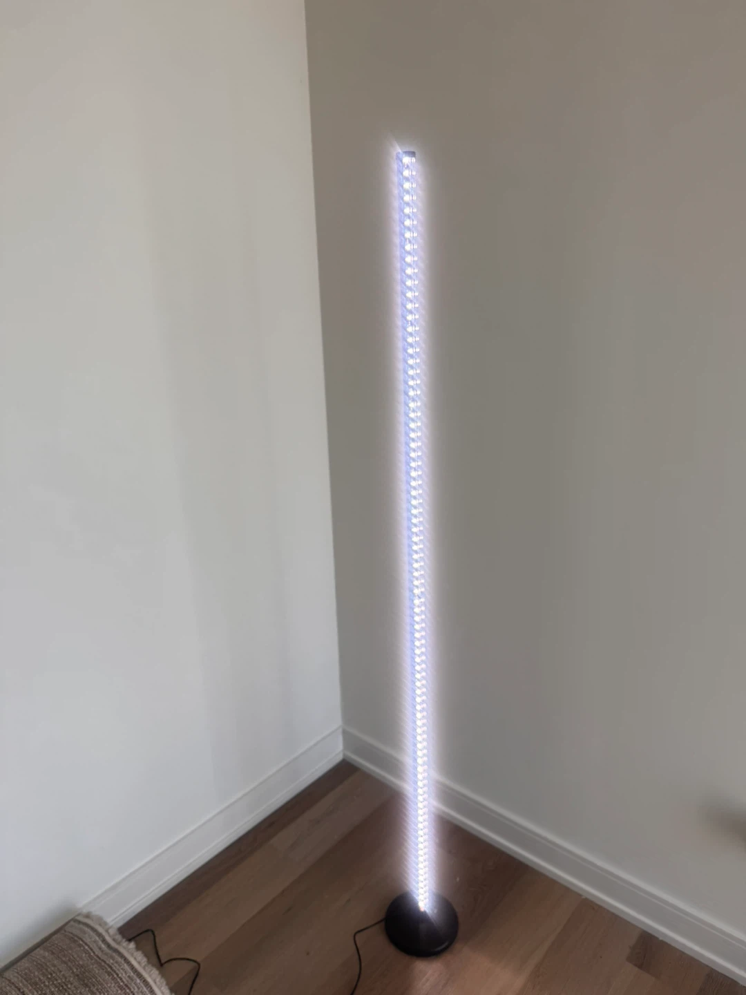 Modern LED Floor Lamp - photo 2