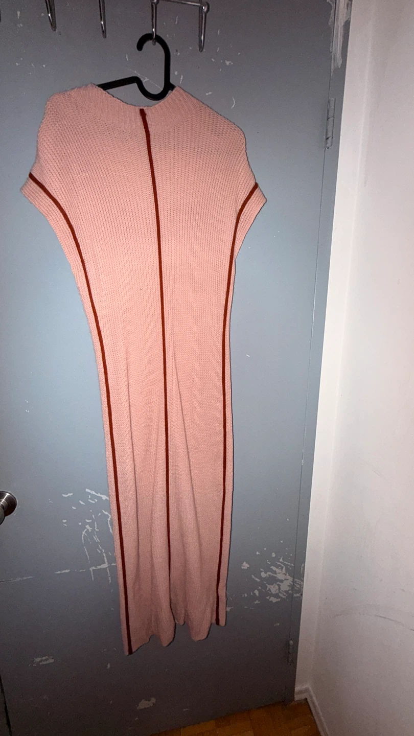 Pink Ribbed Knit Midi Dress