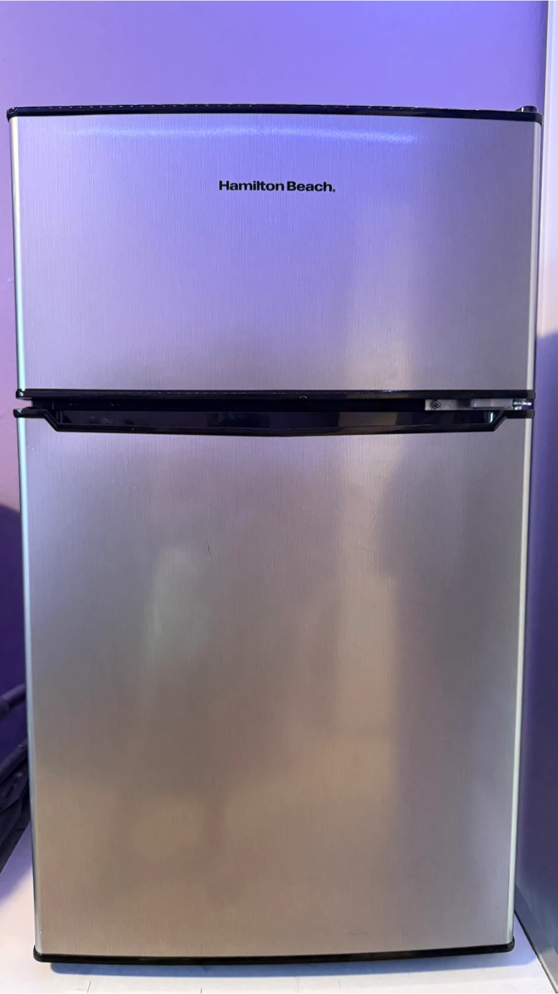 Hamilton Beach Mini Fridge