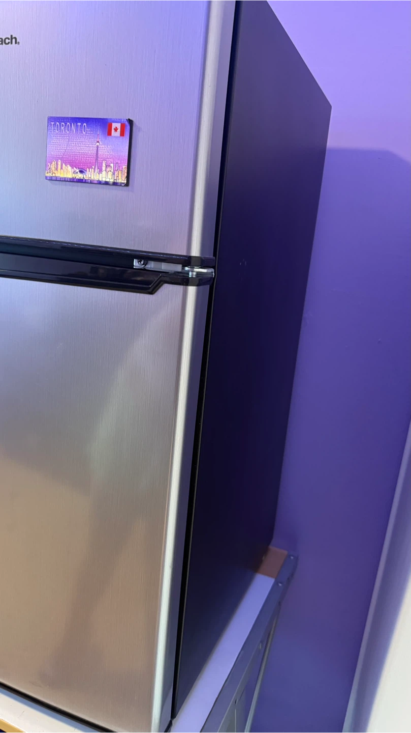 Hamilton Beach Mini Fridge - photo 4
