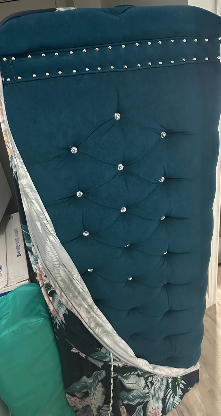 Teal couch 2 seater for sale - photo 4