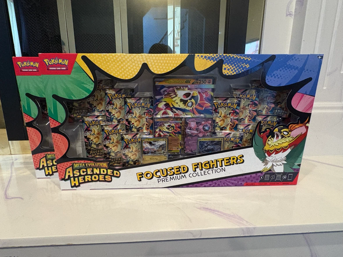 Pokemon Focused Fighters Premium Collection Box