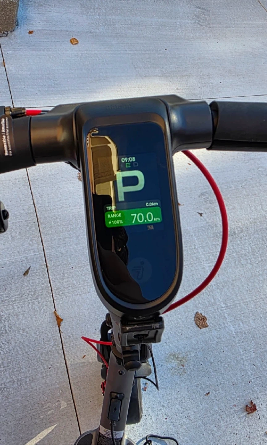 Segway Ninebot F3 Pro Electric Scooter - photo 2