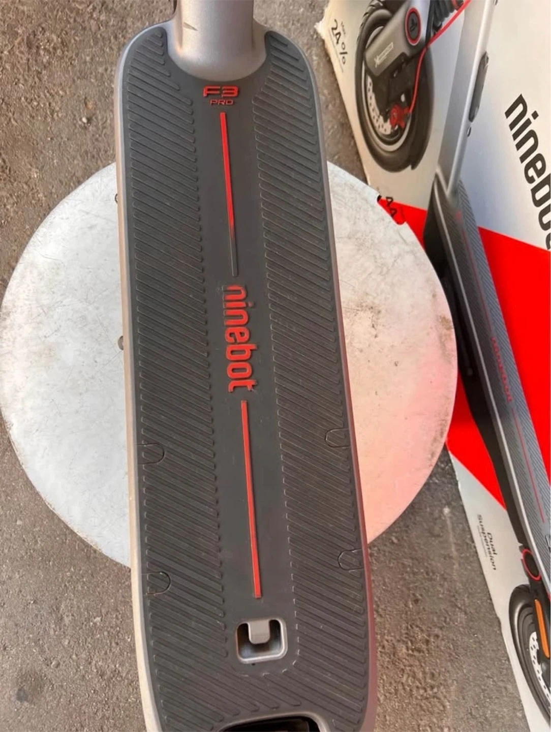 Segway Ninebot F3 Pro Electric Scooter - photo 3