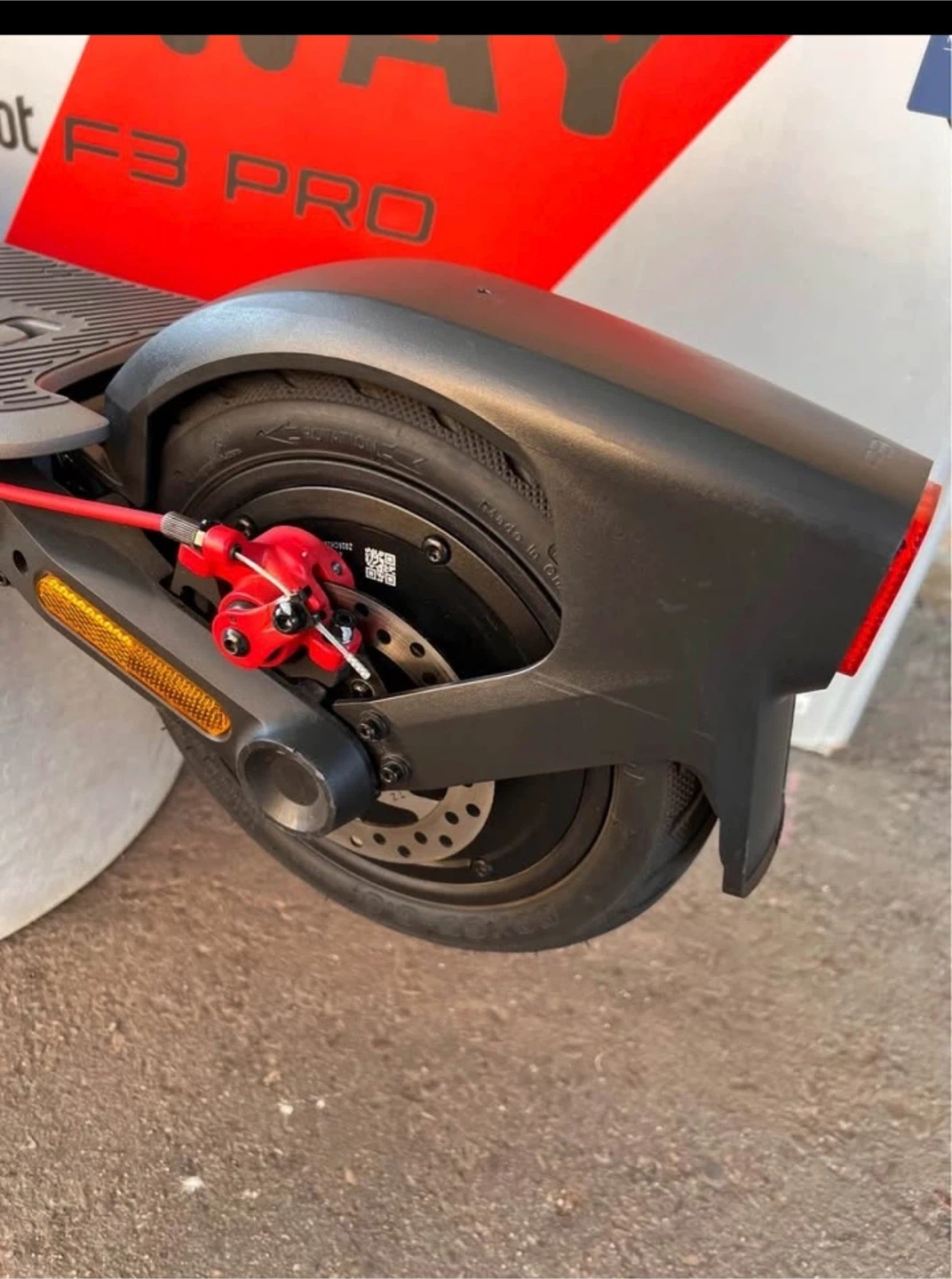 Segway Ninebot F3 Pro Electric Scooter - photo 4