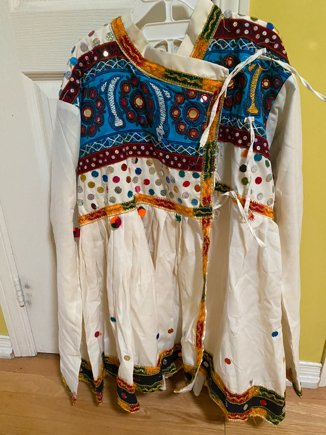 Kediyu - Garba dress outfit for men / women