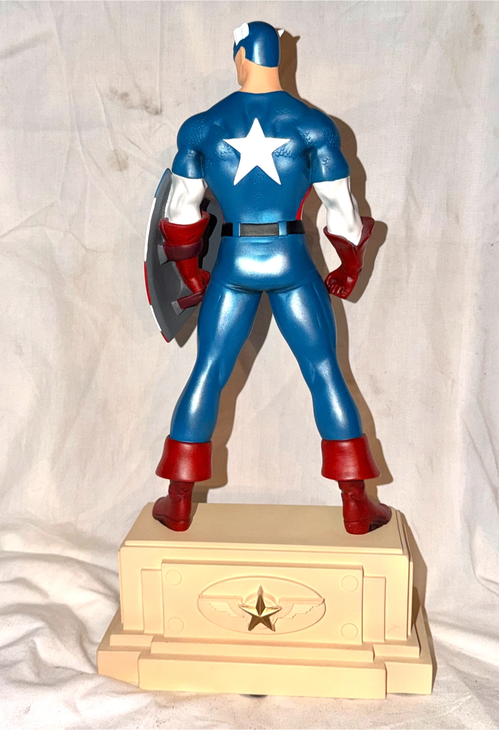 Bowen Designs Captain America Limited Edition Collectible - photo 4