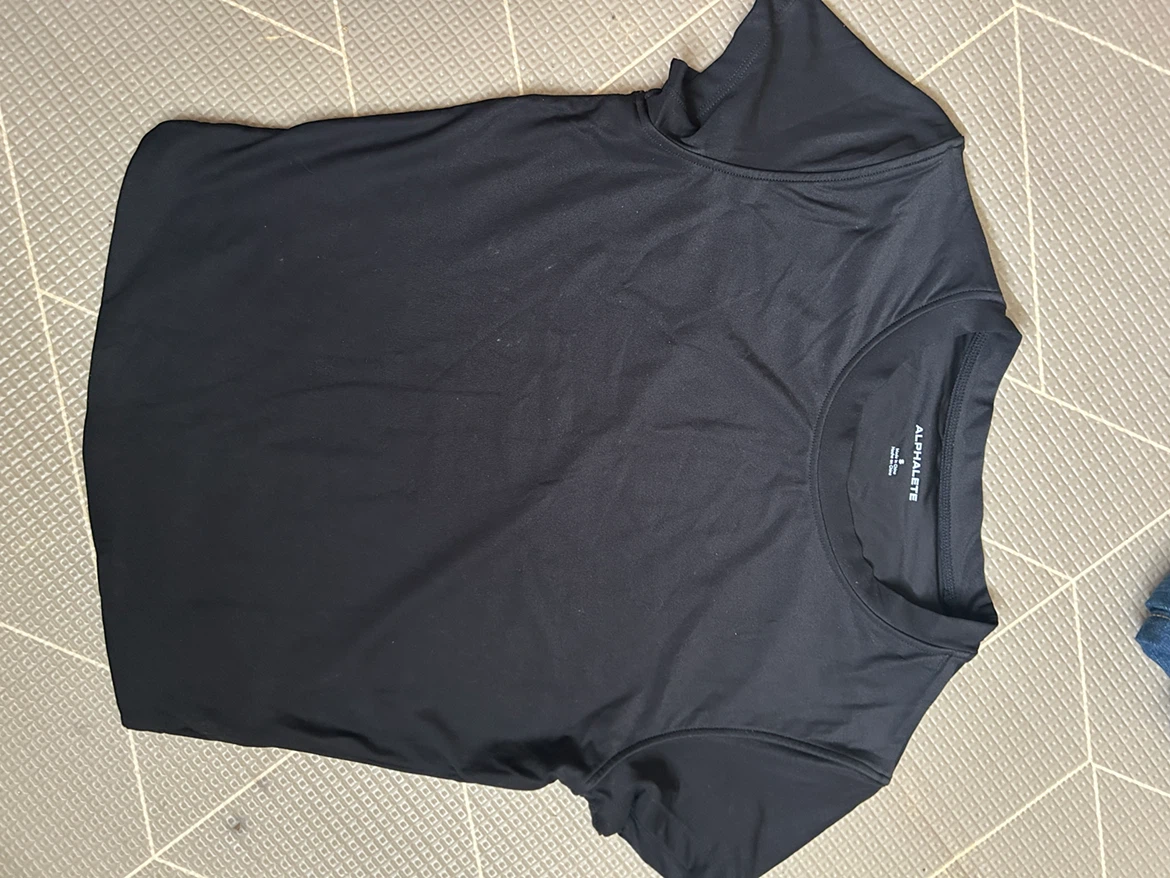 Alphalete Black Short Sleeve Shirt - photo 2
