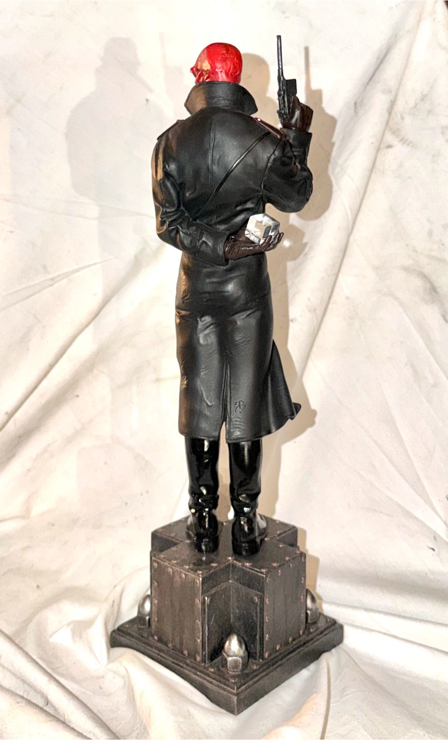 Marvel Captain America Red Skull Limited Edition Statue - photo 4