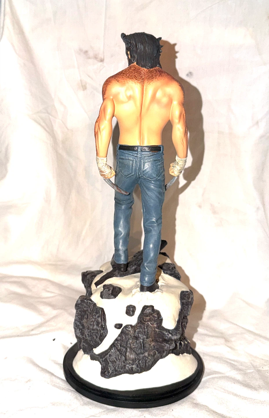 Marvel Wolverine Logan Limited Edition Collectible Statue - photo 4