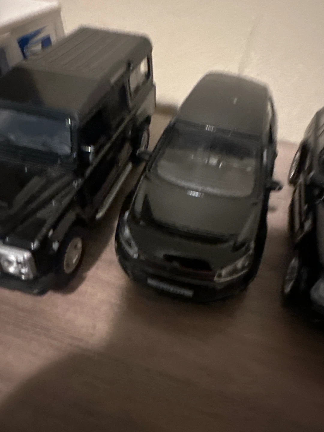 9 toy cars - photo 4
