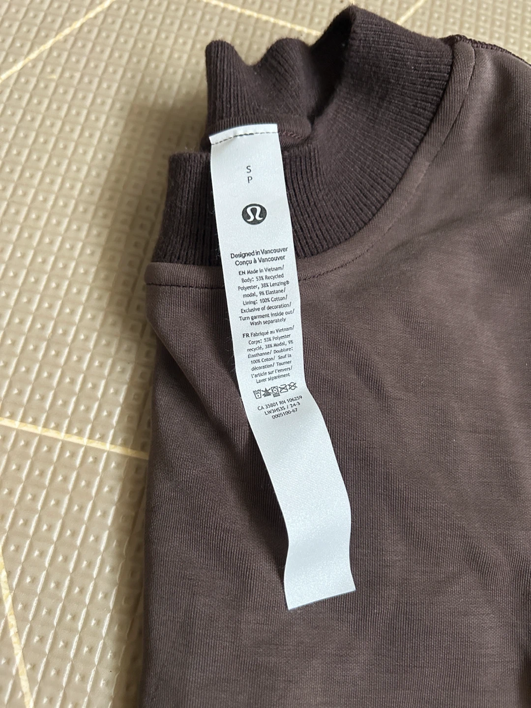 Lululemon Women's softsteme sweater