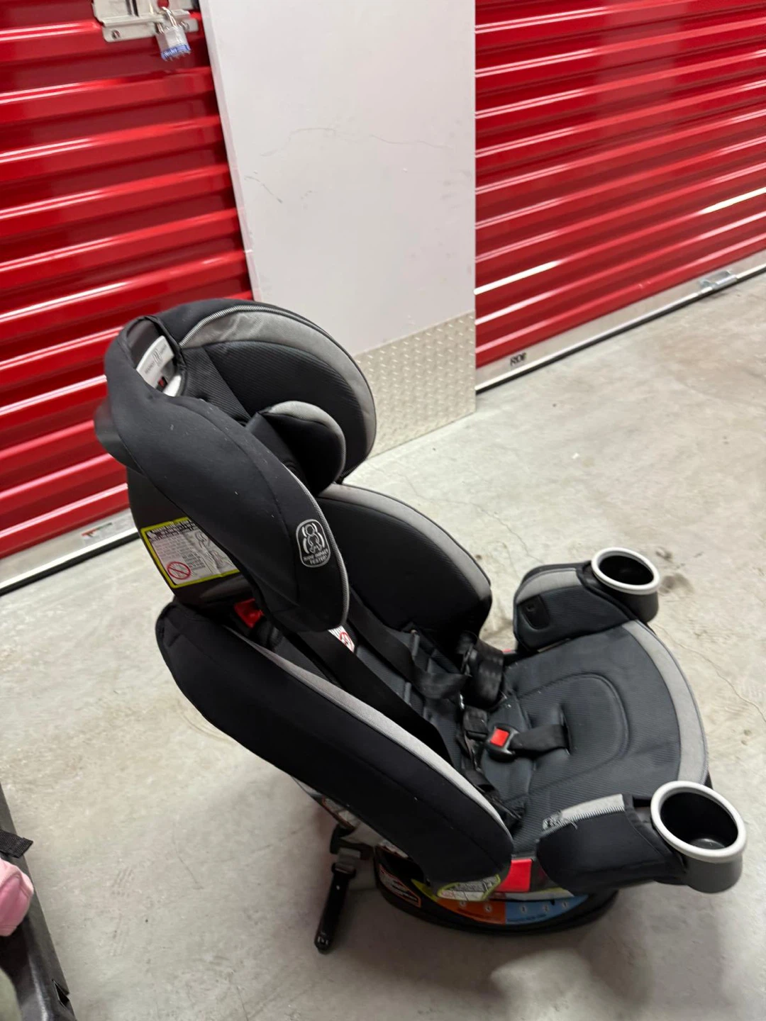 Graco Car Seat - photo 2