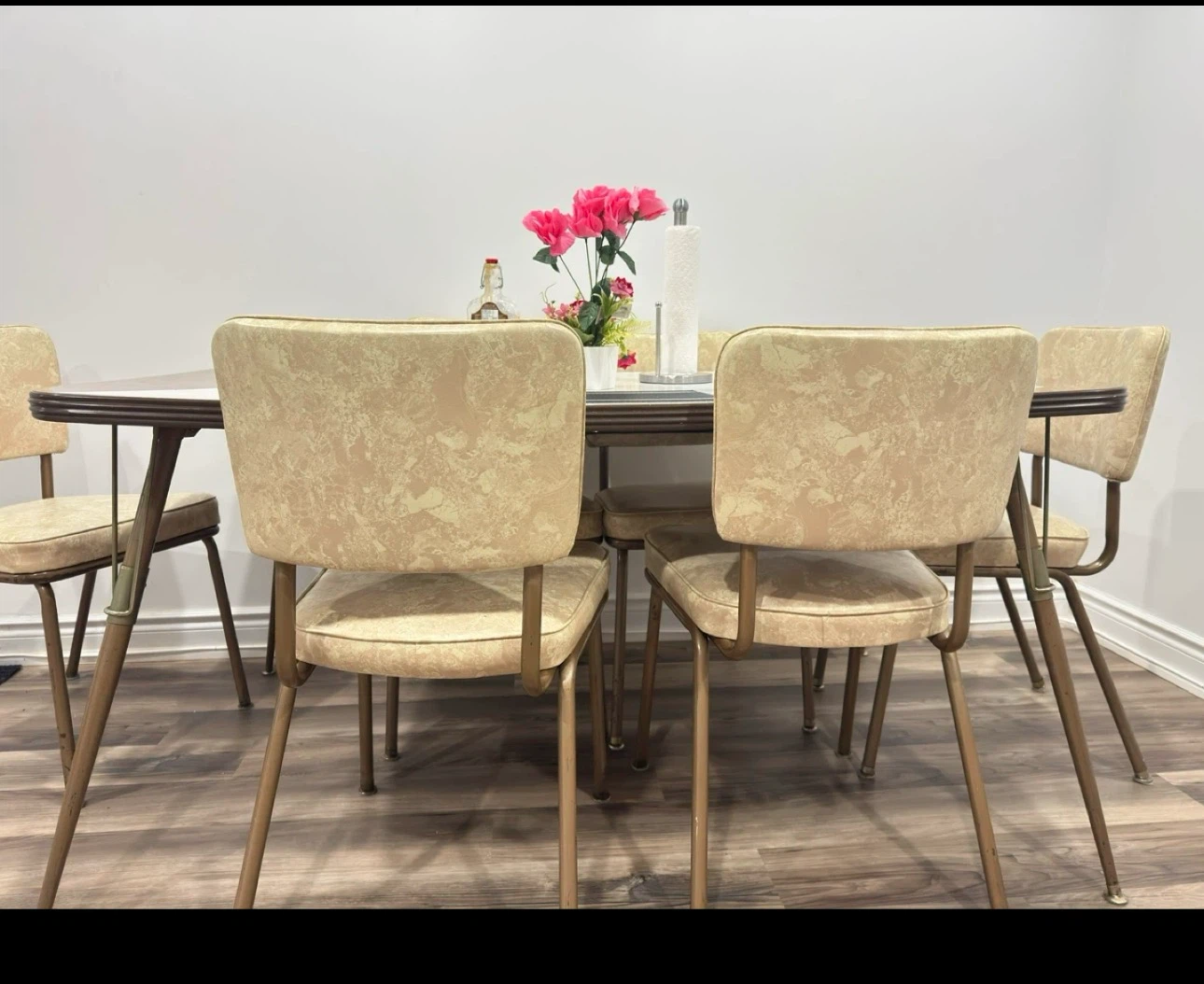 Vintage Mid-Century Dining Table and 6 Chairs