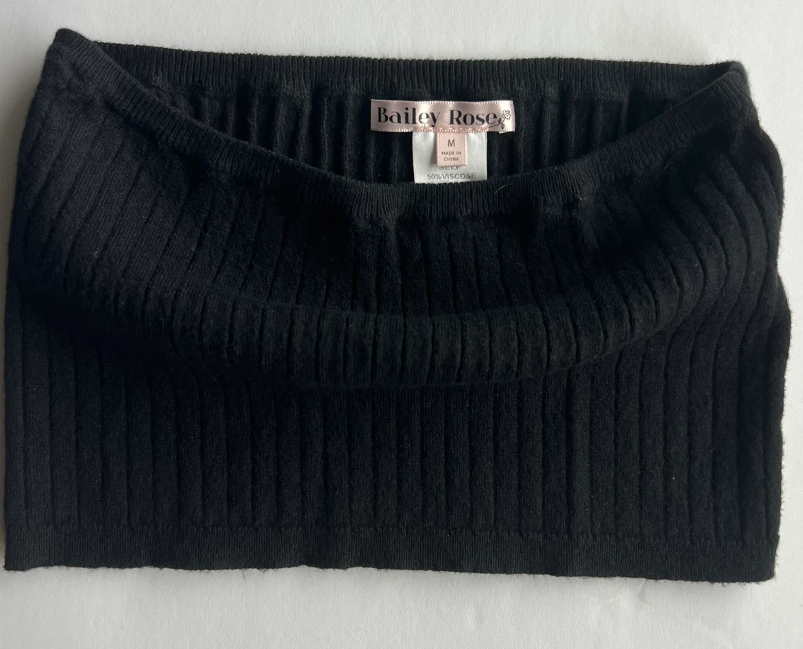 Bailey Rose Black Ribbed Tube Top Size M