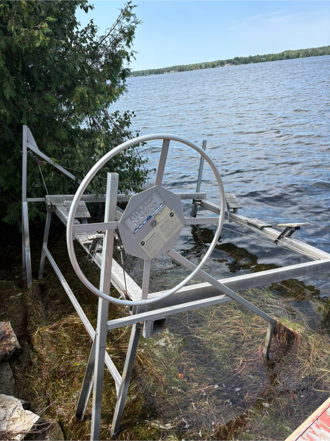ShoreMaster Boat Lift
