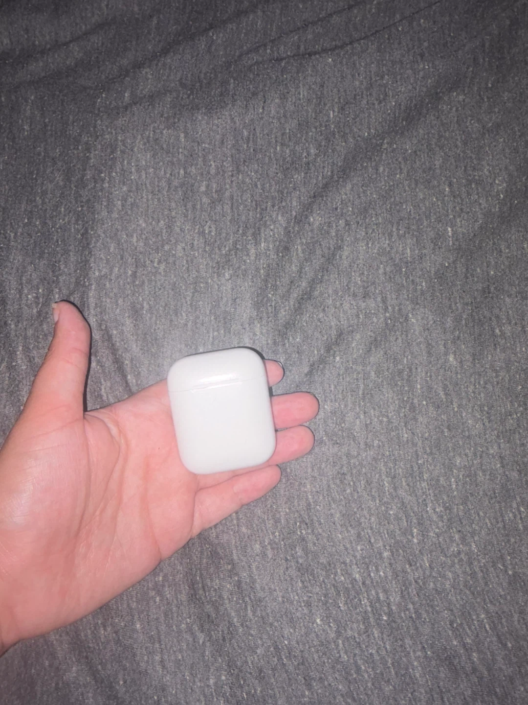 Apple AirPods Charging Case