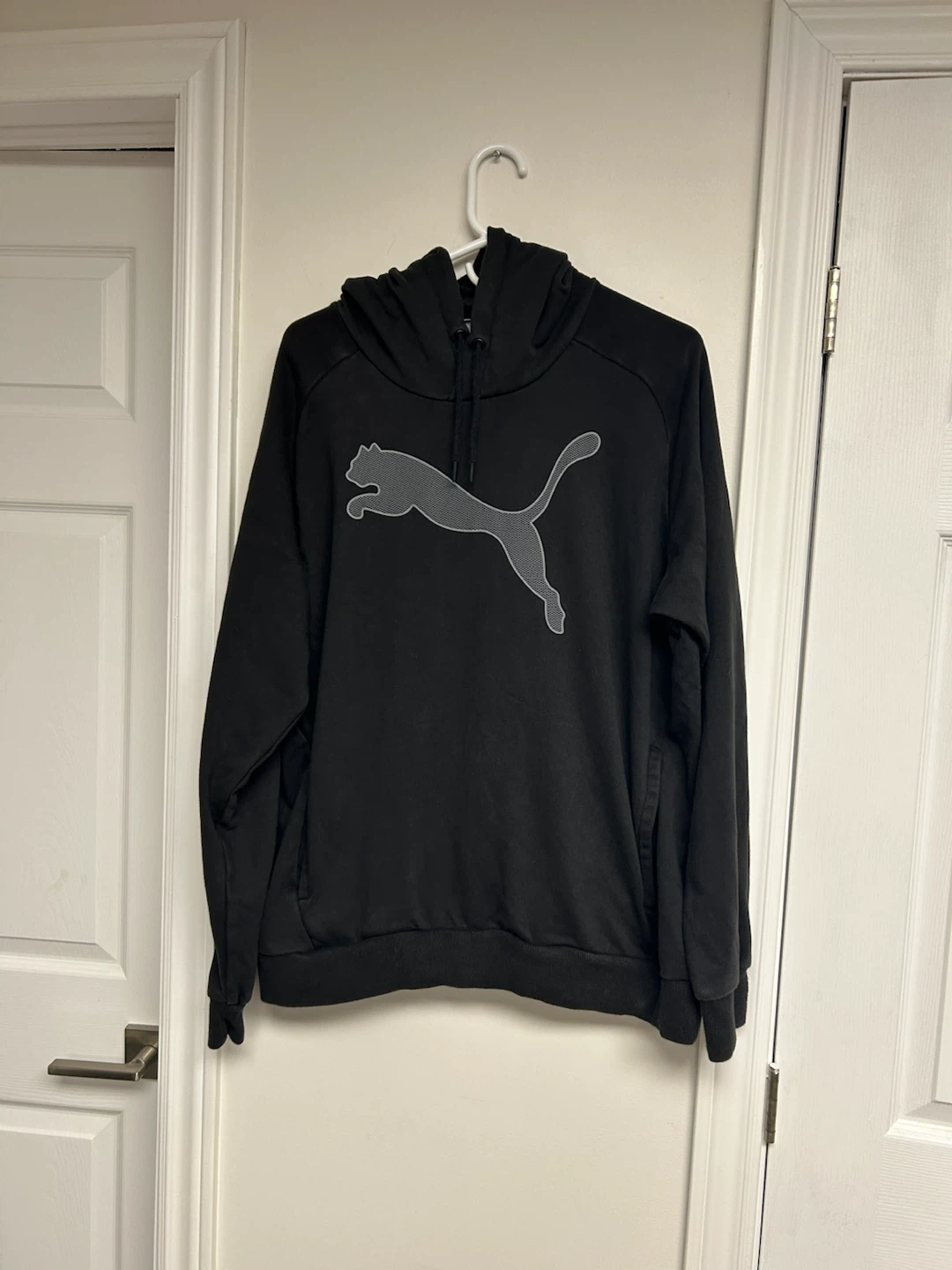 Puma Black Hoodie - Size L - photo 2