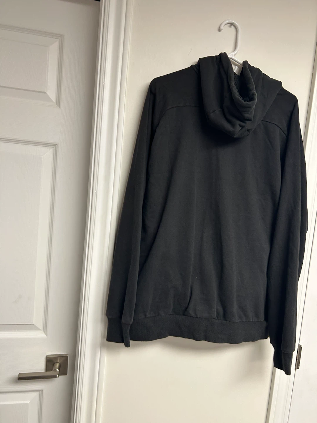 Puma Black Hoodie - Size L - photo 4