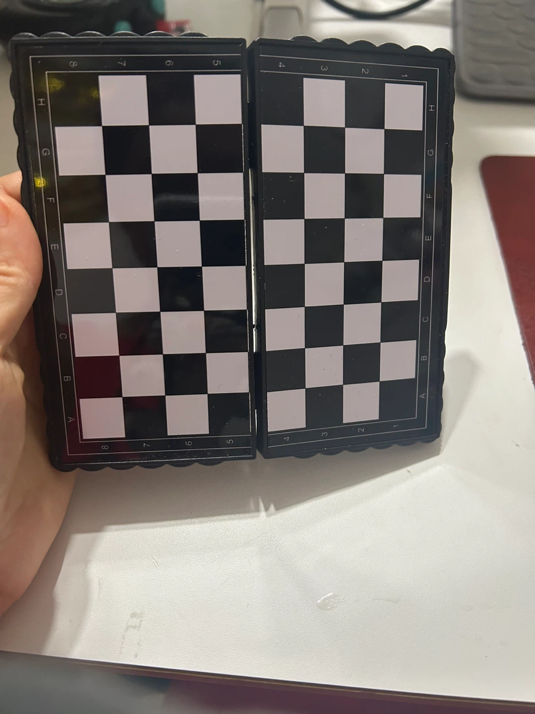Brand New Magnetic Travel Chess Set - photo 3