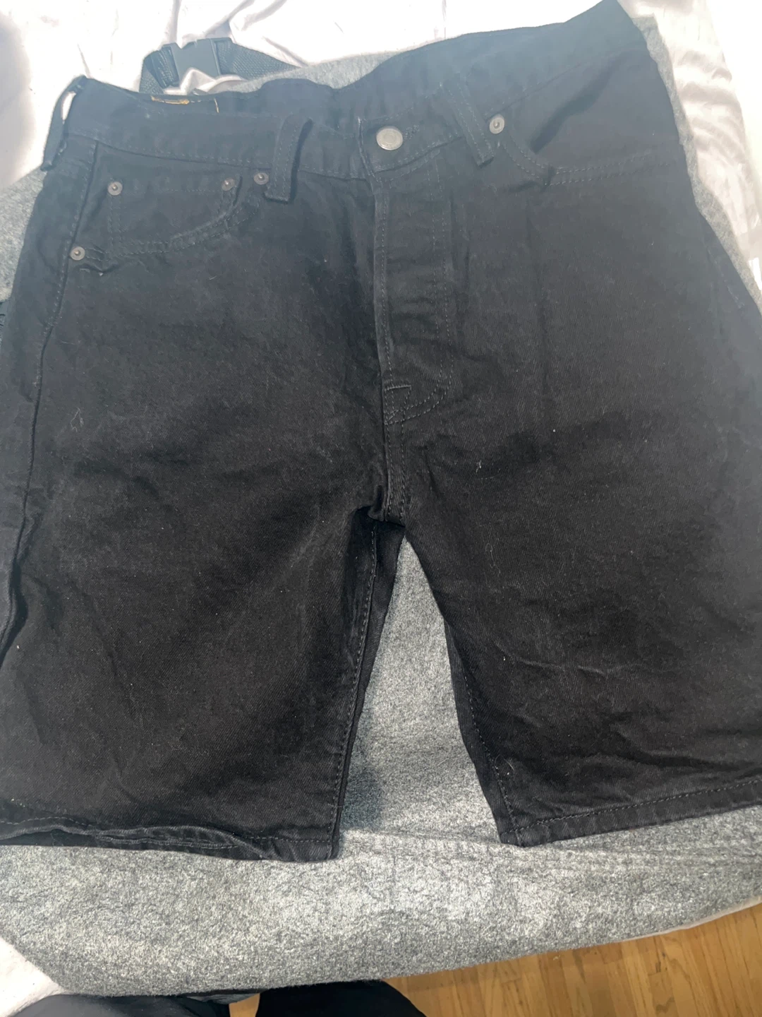 Levi's 501 Black Denim Shorts Men's W32 L - photo 2